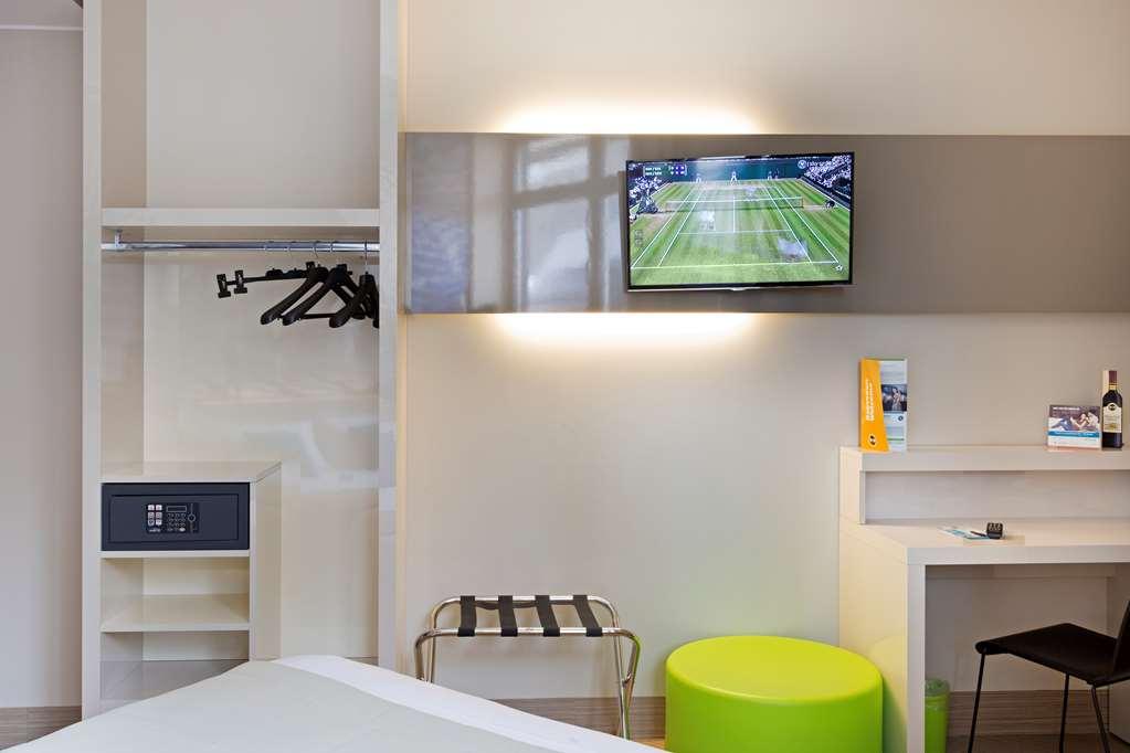 B&B Hotel Milano Sant'Ambrogio Ruang foto
